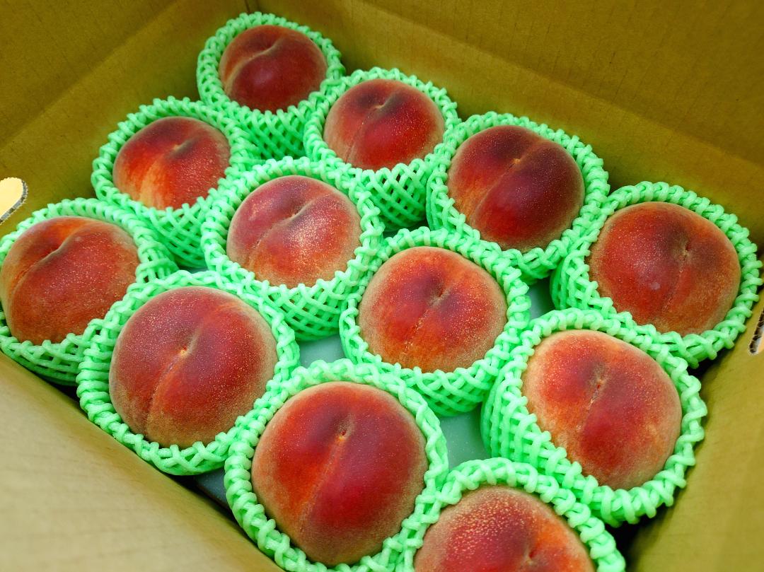 ご家庭用　優品　桃3キロ（8玉～12玉入）の画像