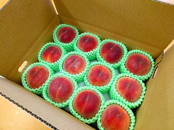 ご家庭用　優品　桃3キロ（8玉～12玉入）の画像