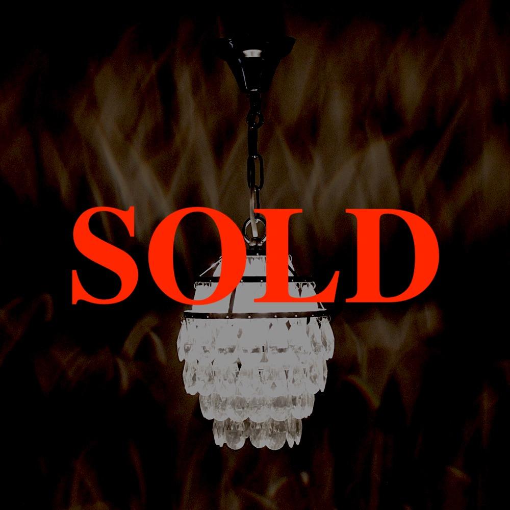 クリスタルガラス 1灯 シャンデリアの画像