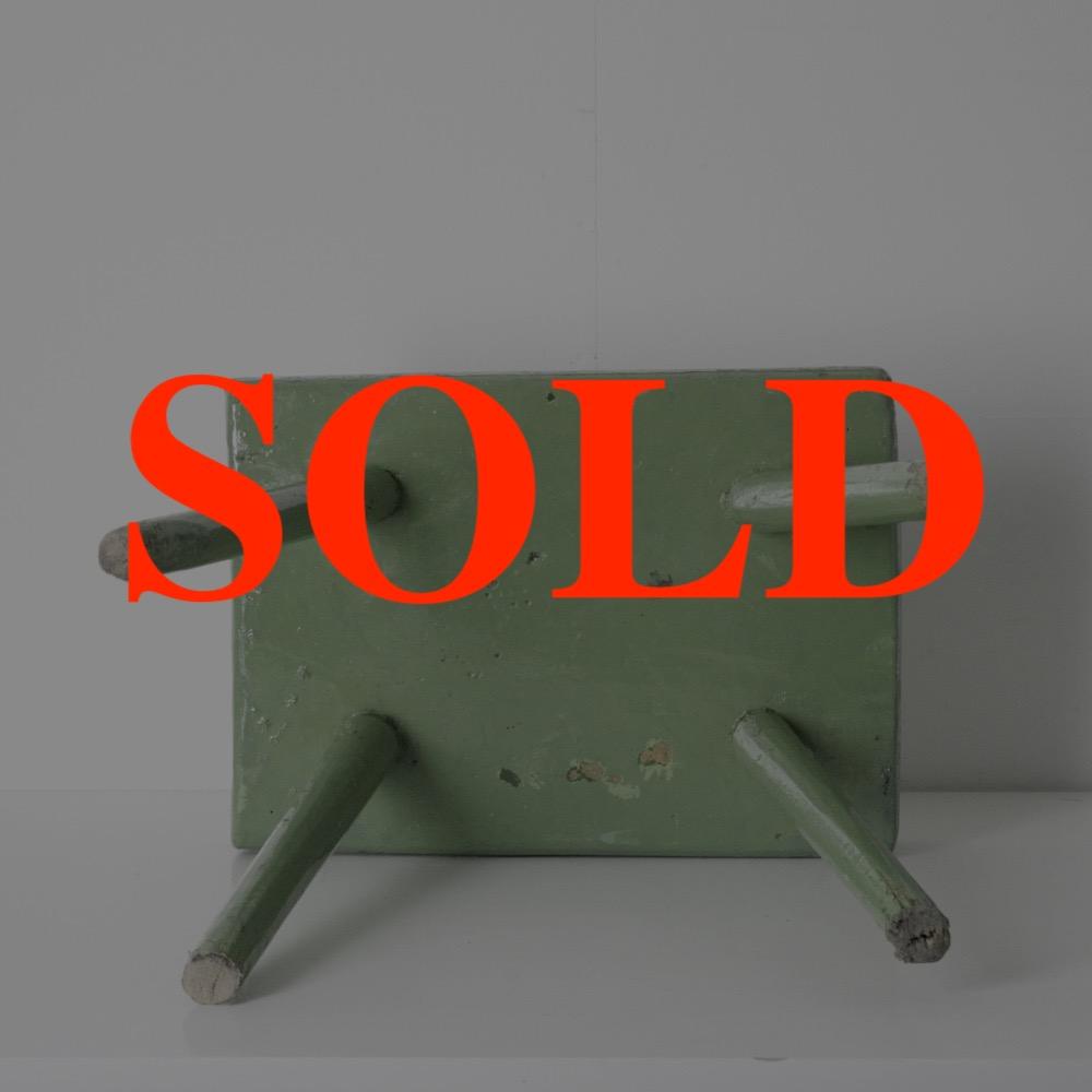 ハンガリー アンティーク ペイント スツールの画像