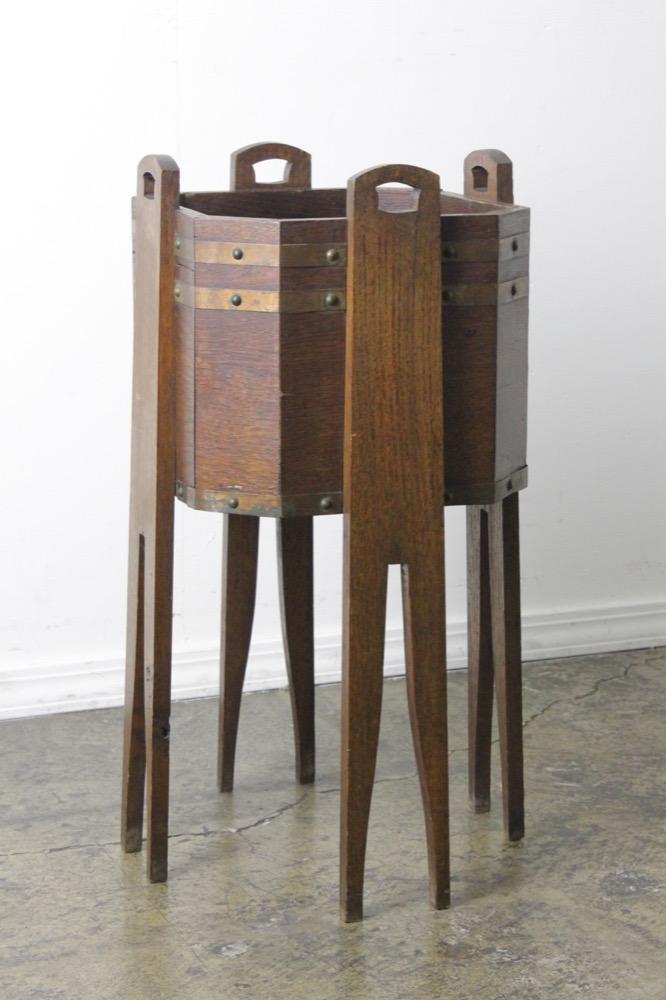 アーツ&クラフツ フラワースタンド の画像