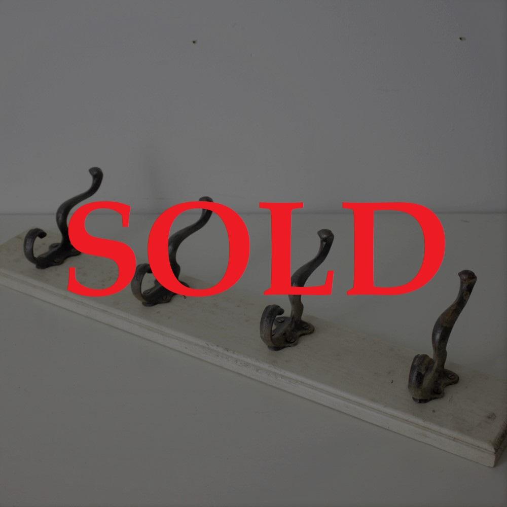 ラスティック ウォールコートフックの画像