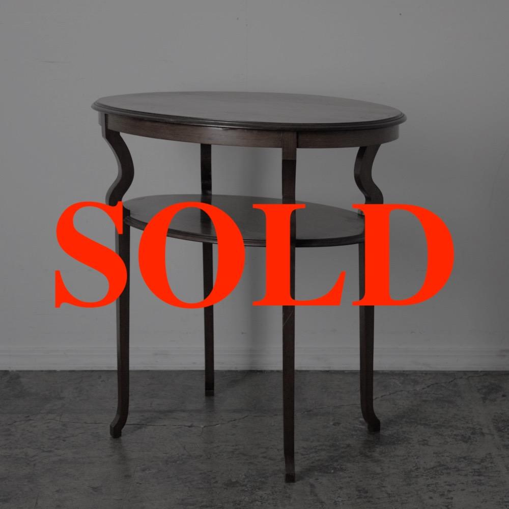 イギリス アンティーク サイドテーブルの画像