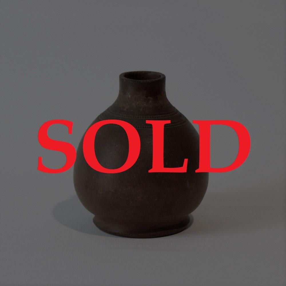 ヴィンテージ フラワーベースの画像