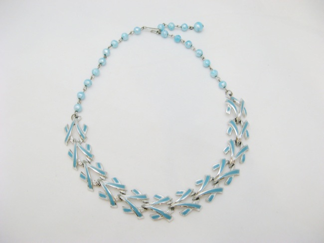 CORO エナメルネックレスの画像