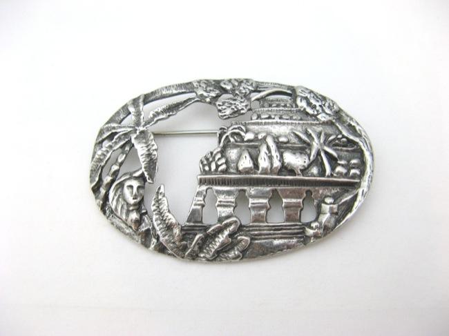 CORO ブローチの画像