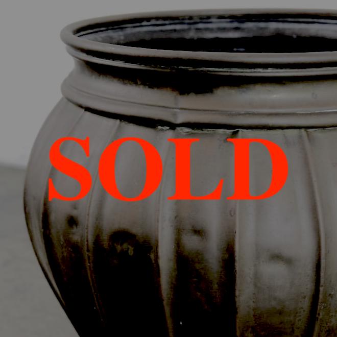 イギリス アンティーク ブラスポットの画像