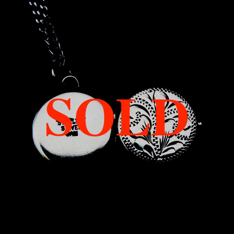 イギリス ヴィンテージ スターリングシルバー ロケットペンダントの画像