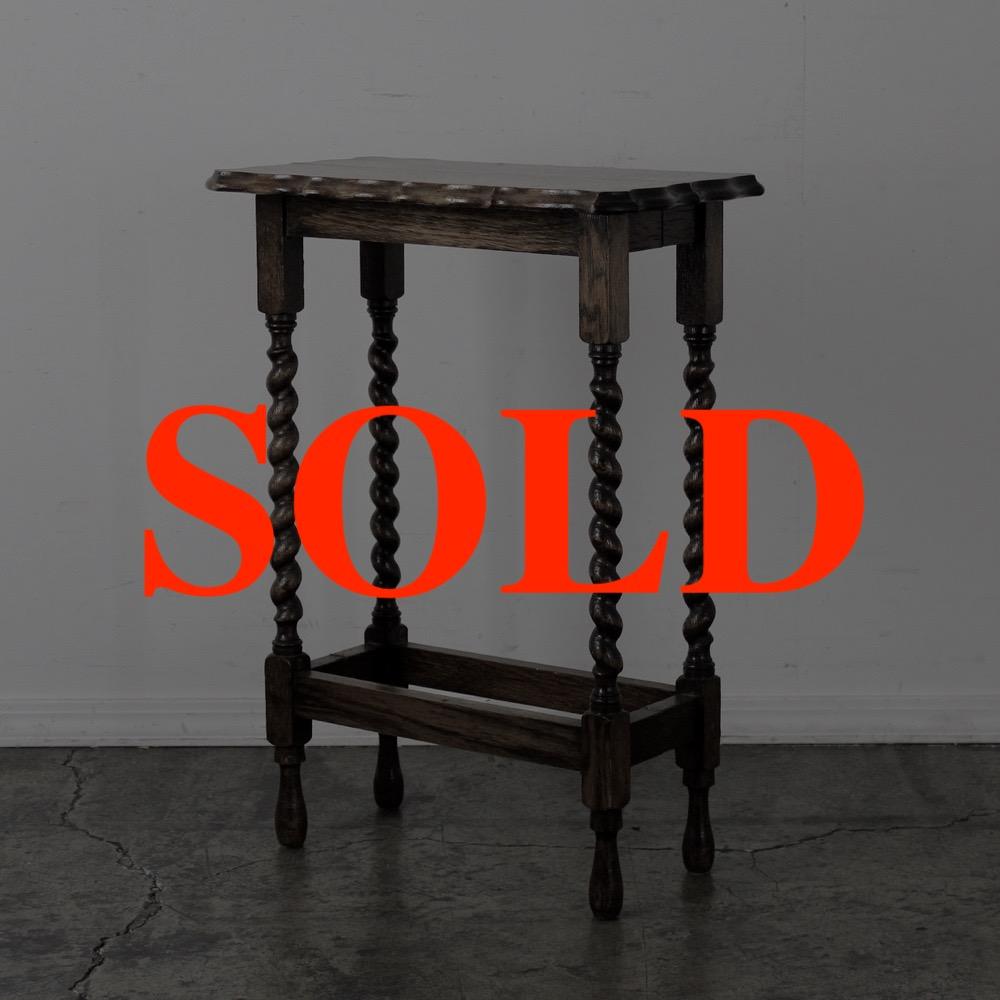 イギリス アンティーク オーク サイドテーブルの画像