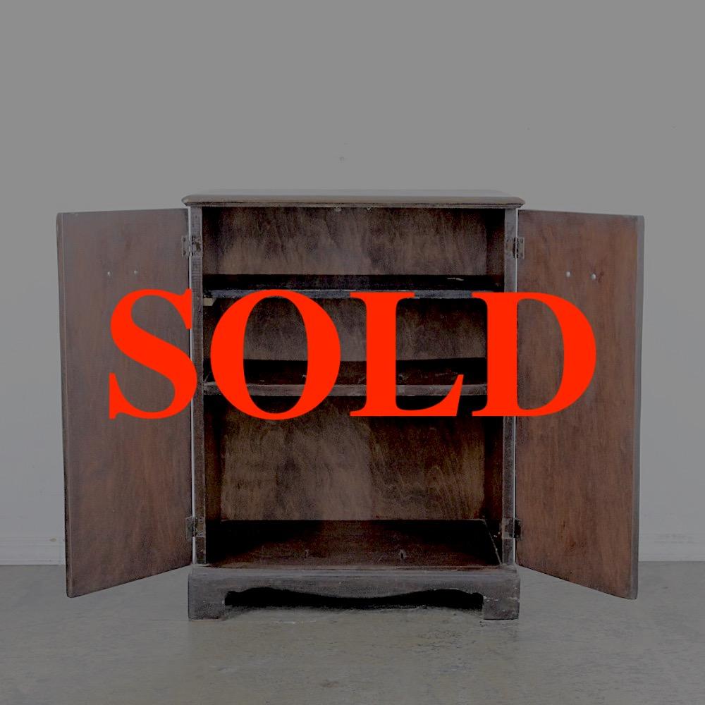 イギリス ヴィンテージ スモールキャビネットの画像