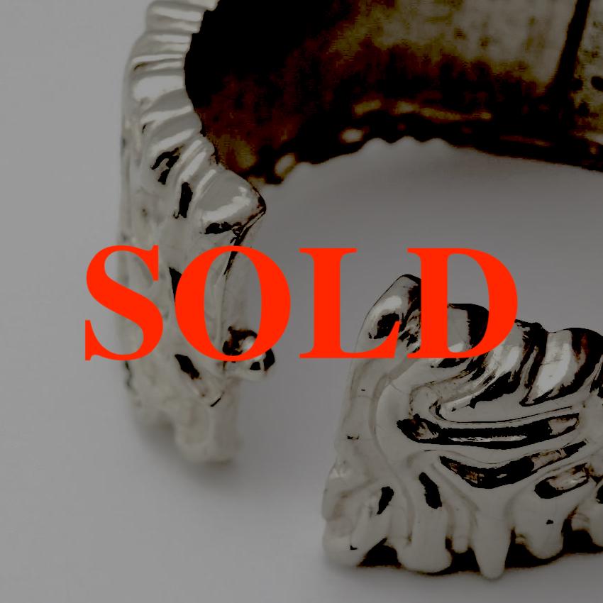 JOMAZ エナメル＆ゴールドメタル バングルの画像