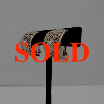 ヴィンテージ ゴールドメタル ハーフフープ イヤリングの画像