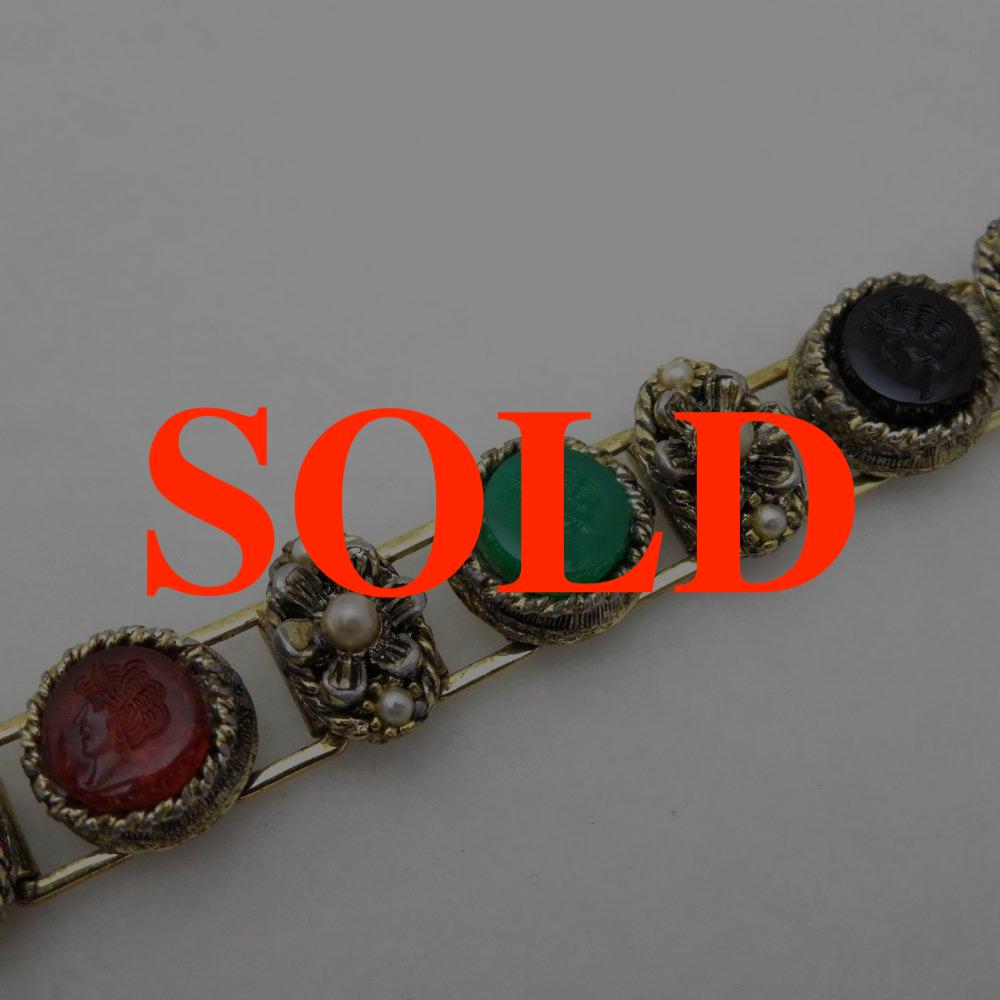 ヴィンテージ ヴィクトリアンスタイル インタリオ ブレスレットの画像
