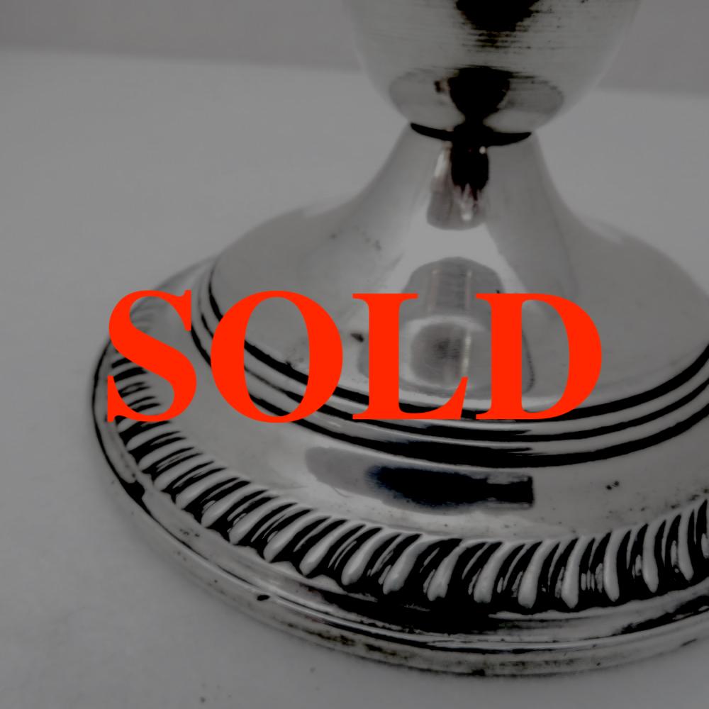 アメリカ ヴィンテージ ウェイテッドシルバー キャンドルスタンドの画像