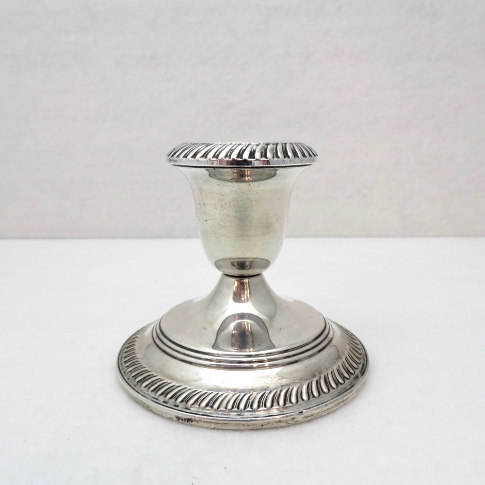 アメリカ ヴィンテージ ウェイテッドシルバー キャンドルスタンドの画像