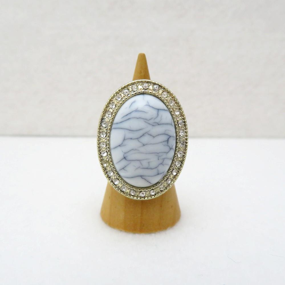 ヴィンテージ　天然石風 メタルリングの画像