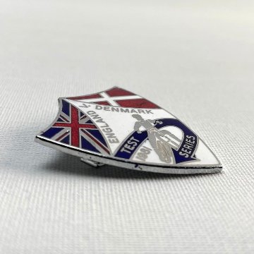 イギリス ヴィンテージ スピードウェイ ピンバッジの画像