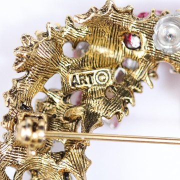 アメリカ ART  クリスマスリースブローチの画像