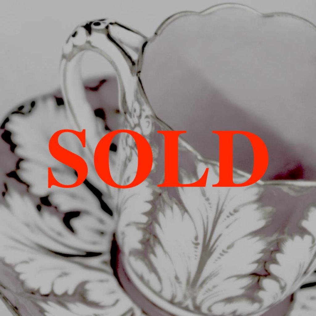 イギリス 19世紀アンティーク ボーンチャイナ デミタスカップ&ソーサーの画像