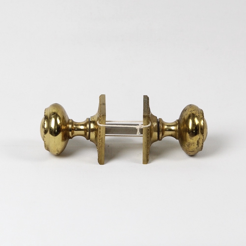 イギリス ヴィンテージ ブラス ドアノブの画像