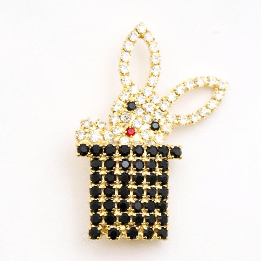 Butler&Wilson シルクハット&バニー ブローチの画像