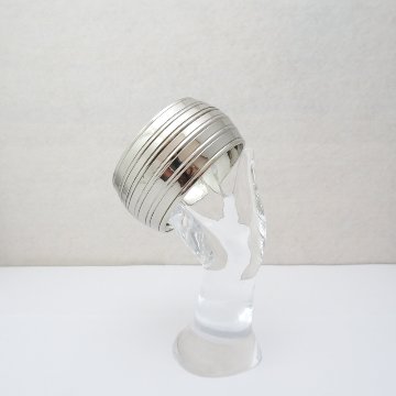 ヴィンテージ シルバーメタル バングルの画像