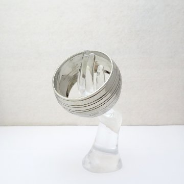 ヴィンテージ シルバーメタル バングルの画像