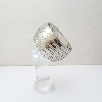 ヴィンテージ シルバーメタル バングルの画像