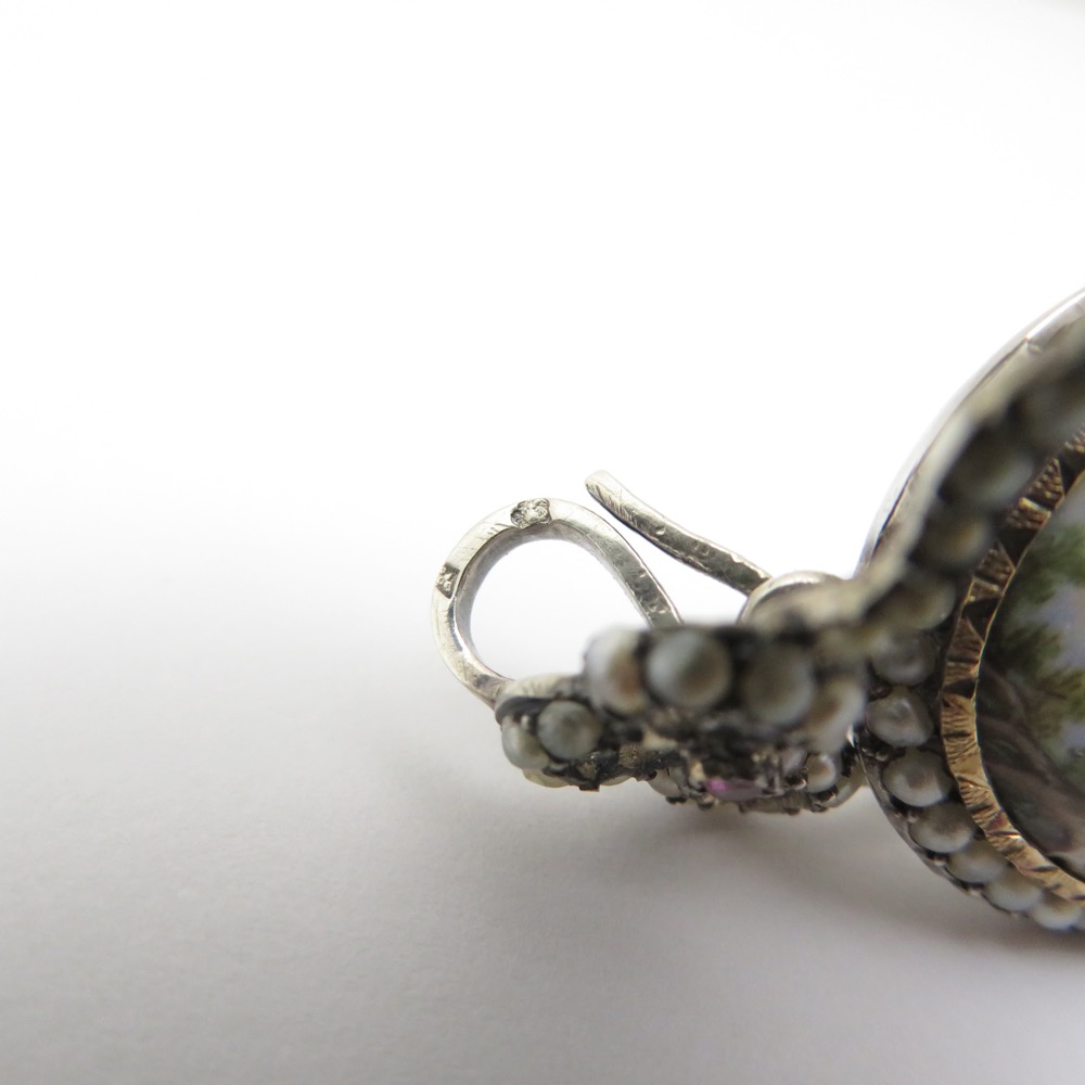 フランス アンティーク ミニアチュール シルバーロケットペンダントの画像