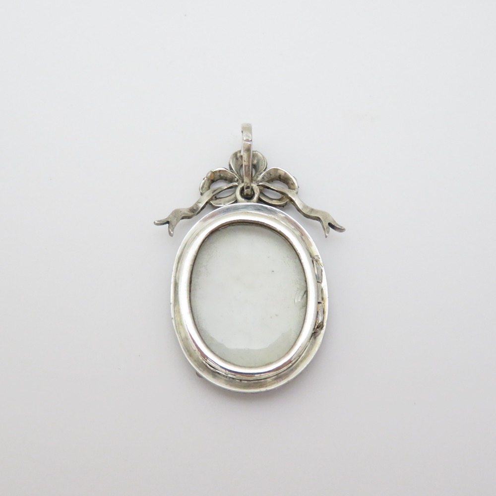 フランス アンティーク ミニアチュール シルバーロケットペンダントの画像