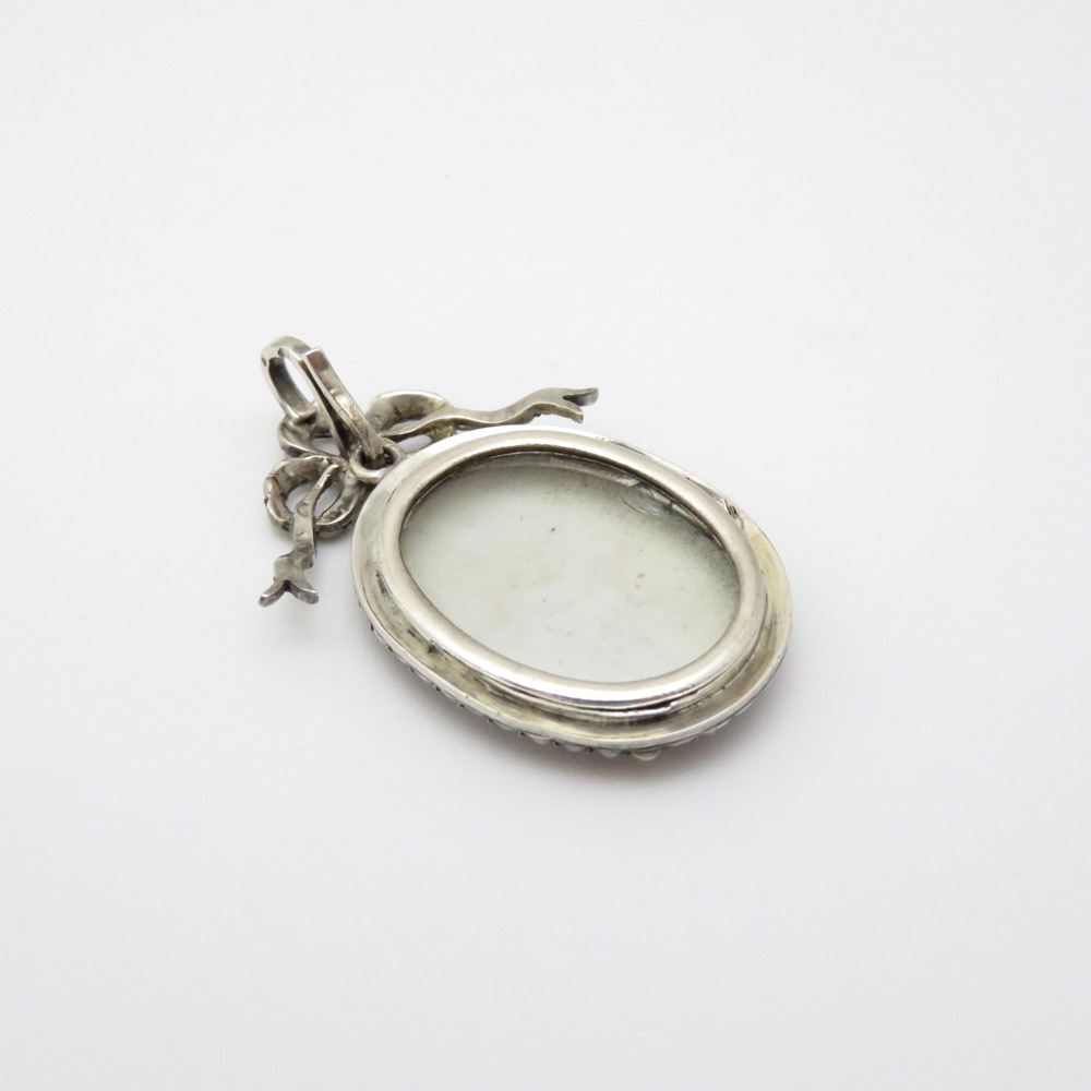 フランス アンティーク ミニアチュール シルバーロケットペンダントの画像