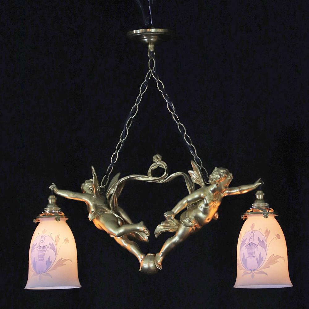 二十世紀初頭 ２灯 ブロンズ フィギュラルシャンデリアの画像