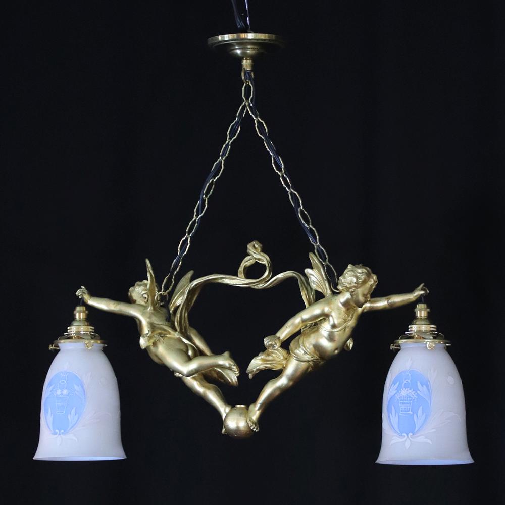 二十世紀初頭 ２灯 ブロンズ フィギュラルシャンデリアの画像