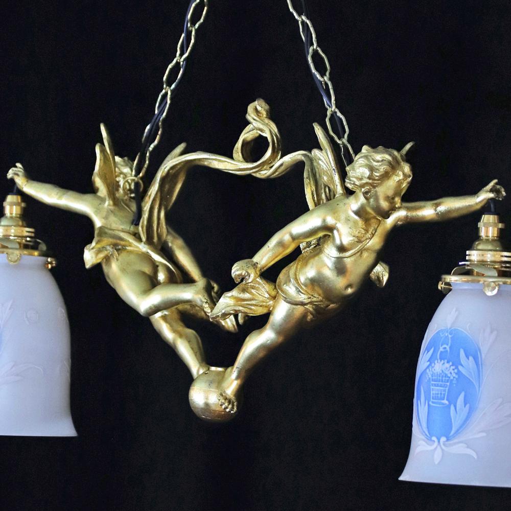 二十世紀初頭 ２灯 ブロンズ フィギュラルシャンデリアの画像