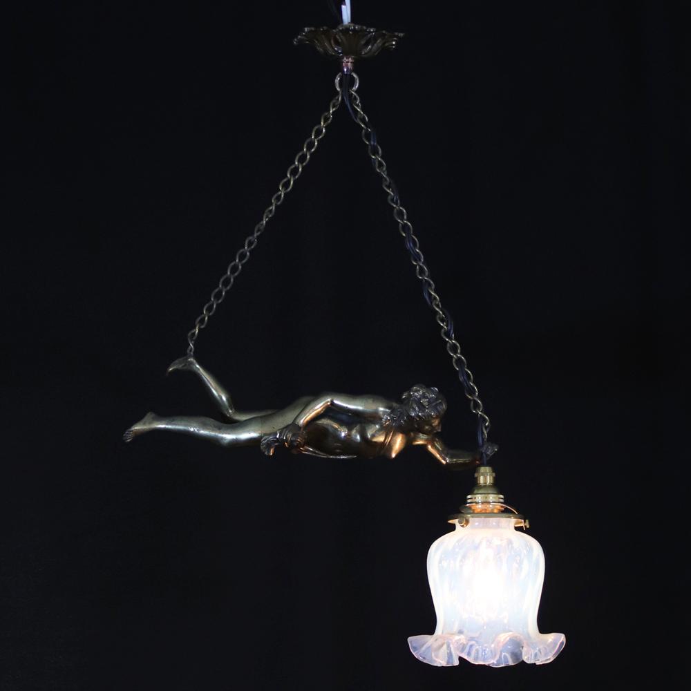 二十世紀初頭 フランス オパールセントガラス ブロンズ フィギュラル ハンギングランプの画像