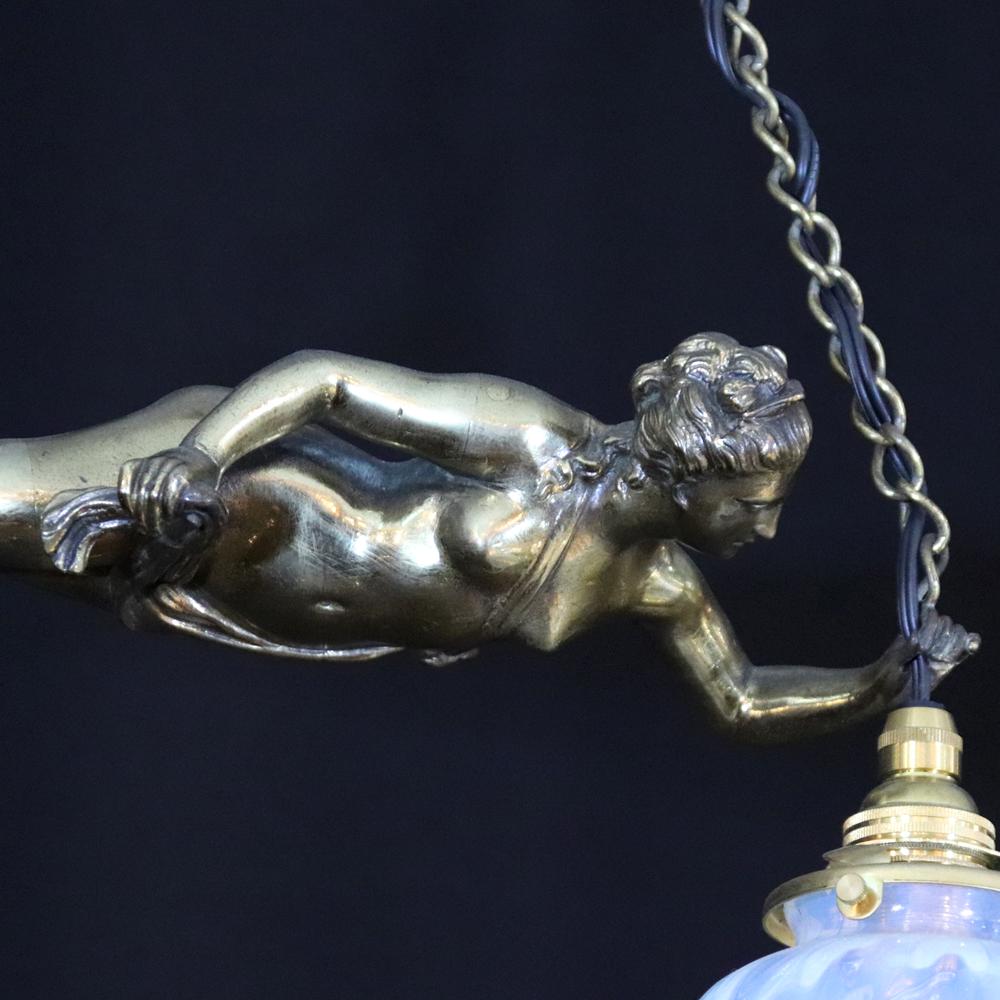 二十世紀初頭 フランス オパールセントガラス ブロンズ フィギュラル ハンギングランプの画像