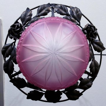 フランス 二十世紀初頭 クランベリーガラス アイアン ハンギングランプの画像
