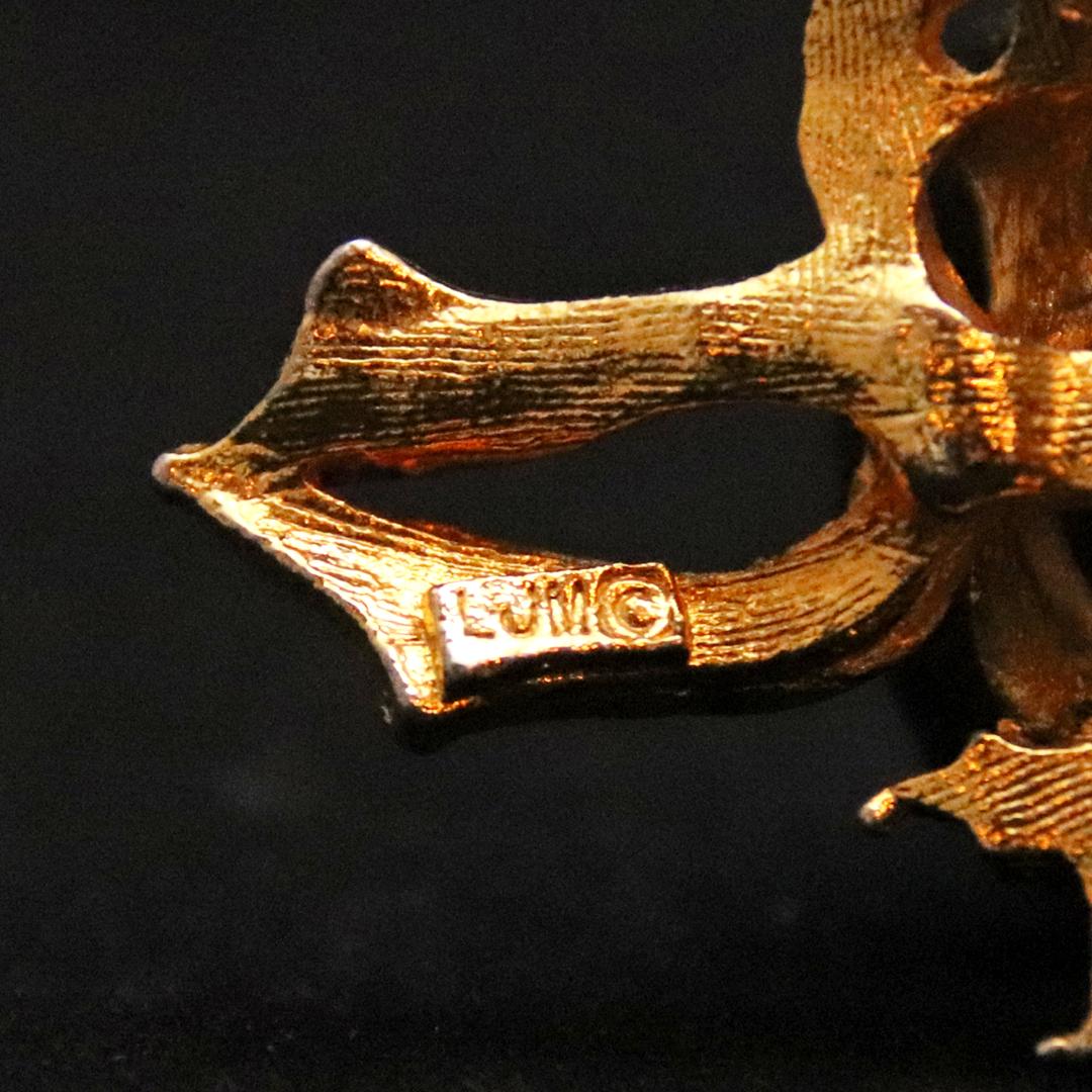 カナダ LJM クリスマスブローチの画像