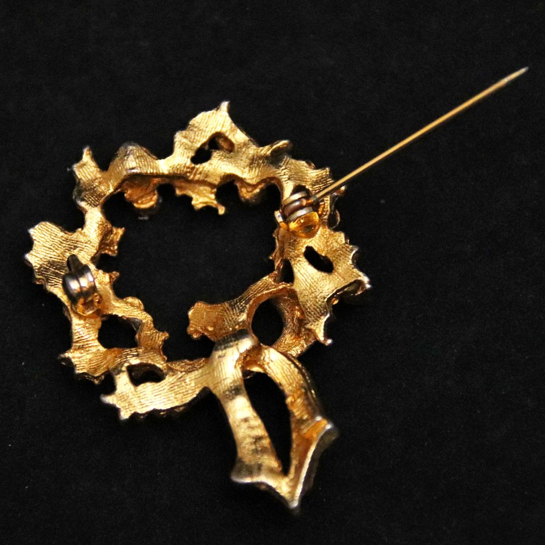 カナダ LJM クリスマスブローチの画像