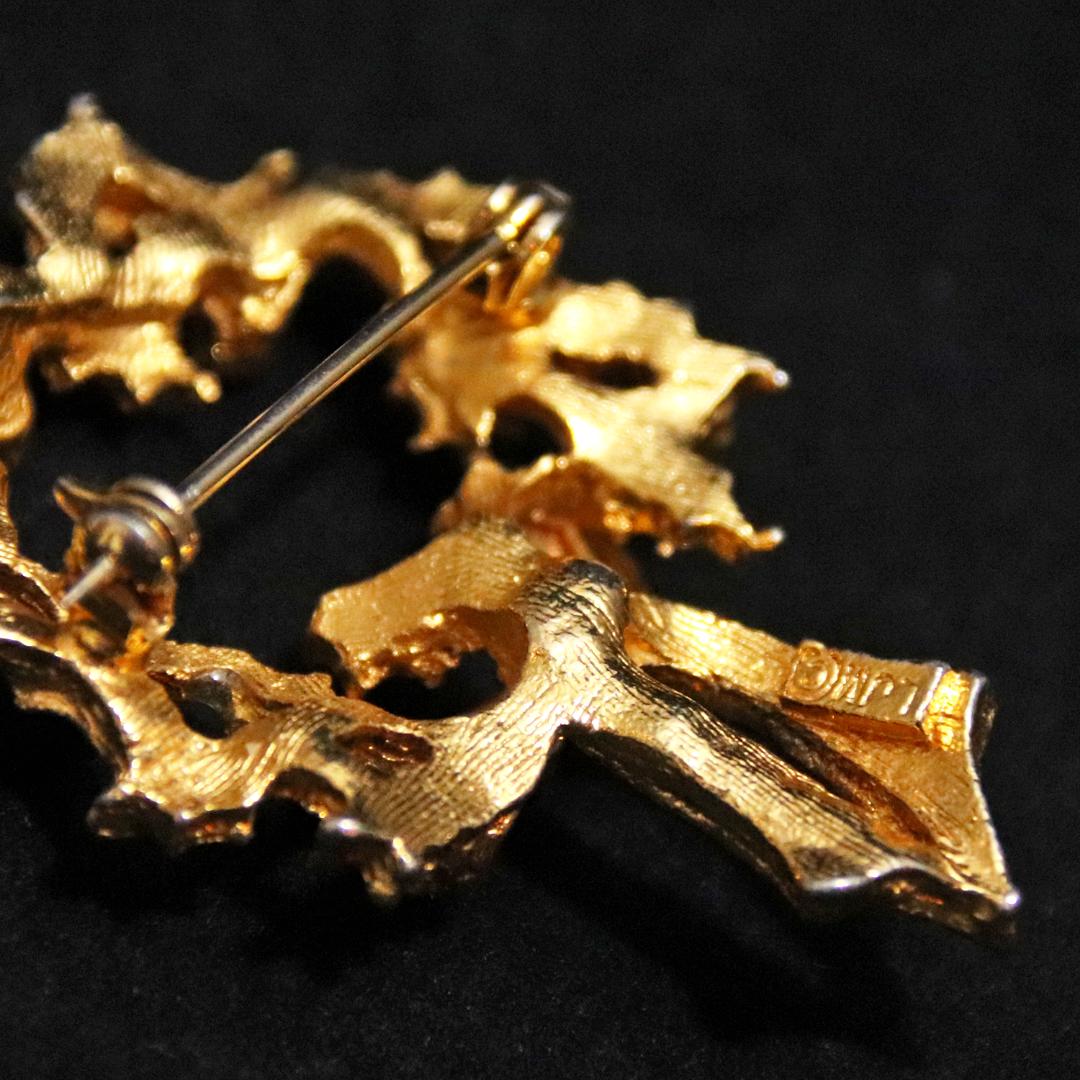 カナダ LJM クリスマスブローチの画像