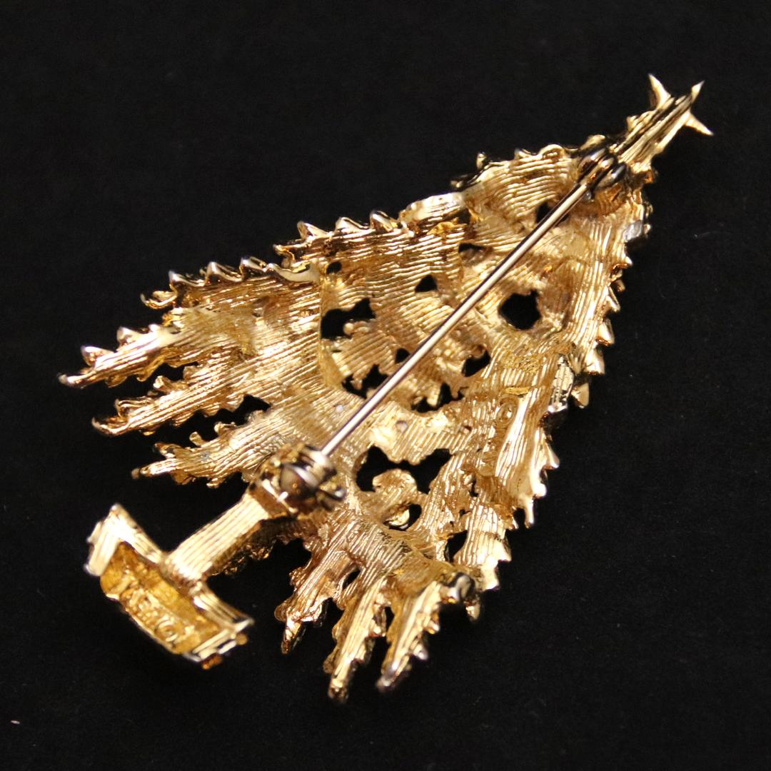 アメリカ ART クリスマスブローチの画像