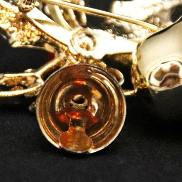 アメリカ ホリーベル クリスマスブローチの画像