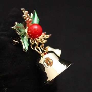 アメリカ ホリーベル クリスマスブローチの画像