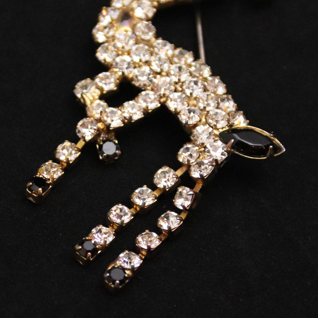 アメリカ トナカイ ラインストーンブローチの画像