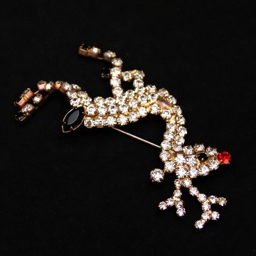 アメリカ トナカイ ラインストーンブローチの画像