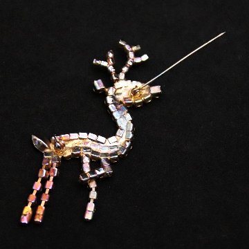 アメリカ トナカイ ラインストーンブローチの画像