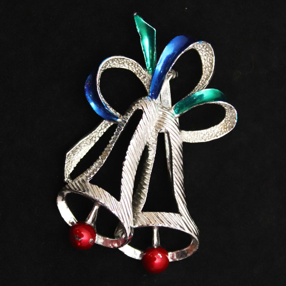 アメリカ Gerry’s クリスマスベル ブローチの画像