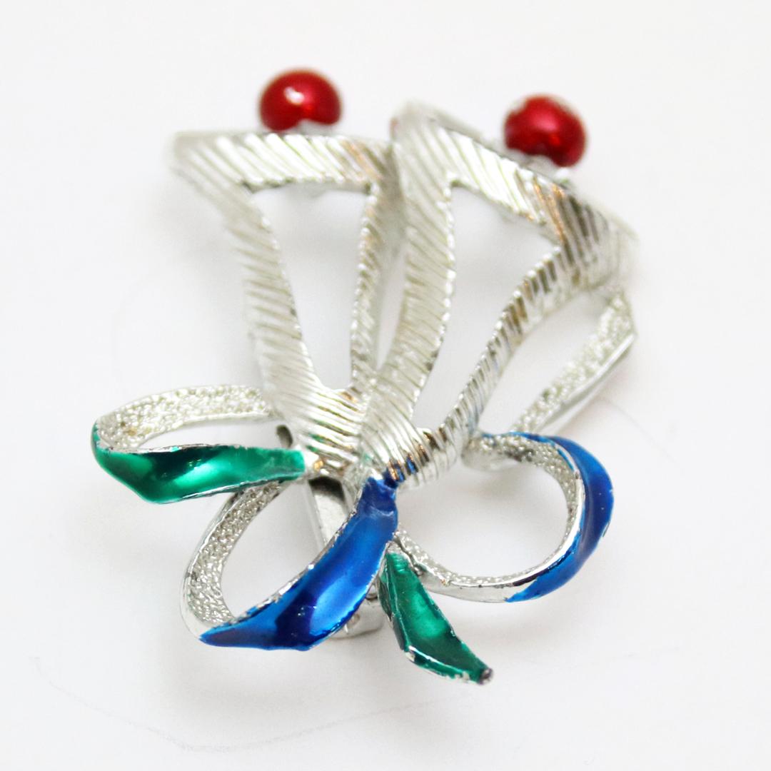 アメリカ Gerry’s クリスマスベル ブローチの画像