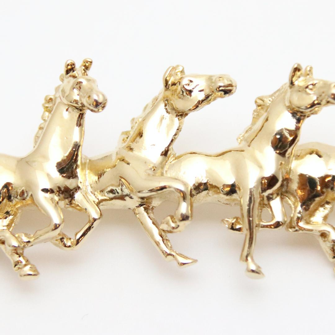 ヴィンテージ ホースハード メタルブローチの画像