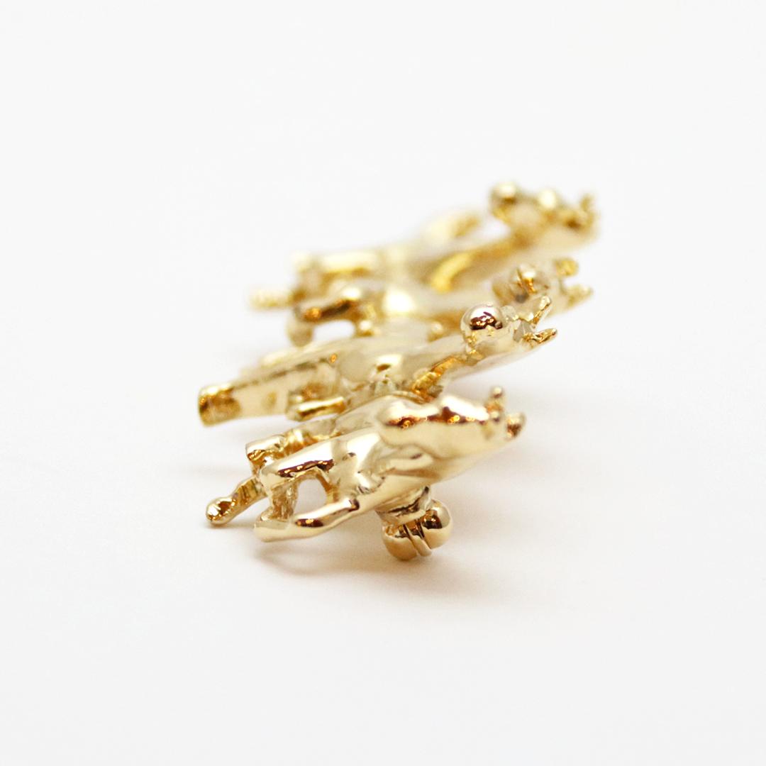 ヴィンテージ ホースハード メタルブローチの画像